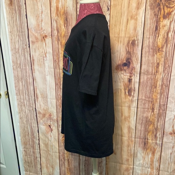 Universal Studios Black Short Sleeve Tee Revolution Design - Picture 4 of 6